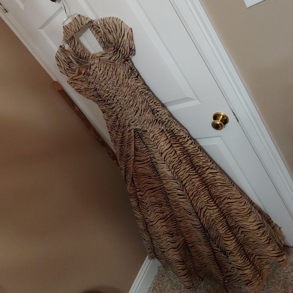 Beaded Tiger striped prom dress - Picture 4 of 4